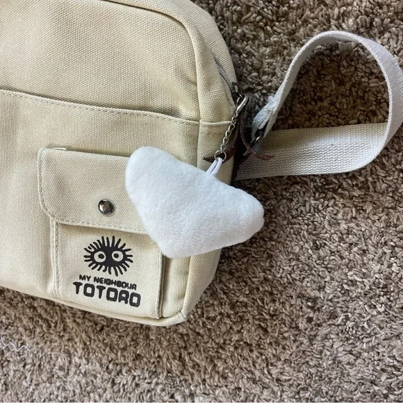 Totoro Themed Beige Crossbody Bag - Picture 6 of 8
